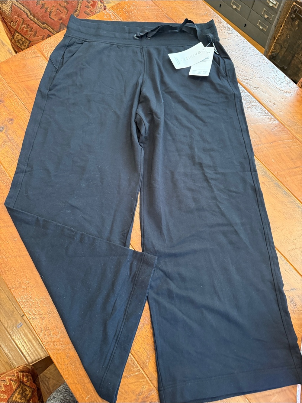 Athleta Women’s Black Drawstring Lounge Pants